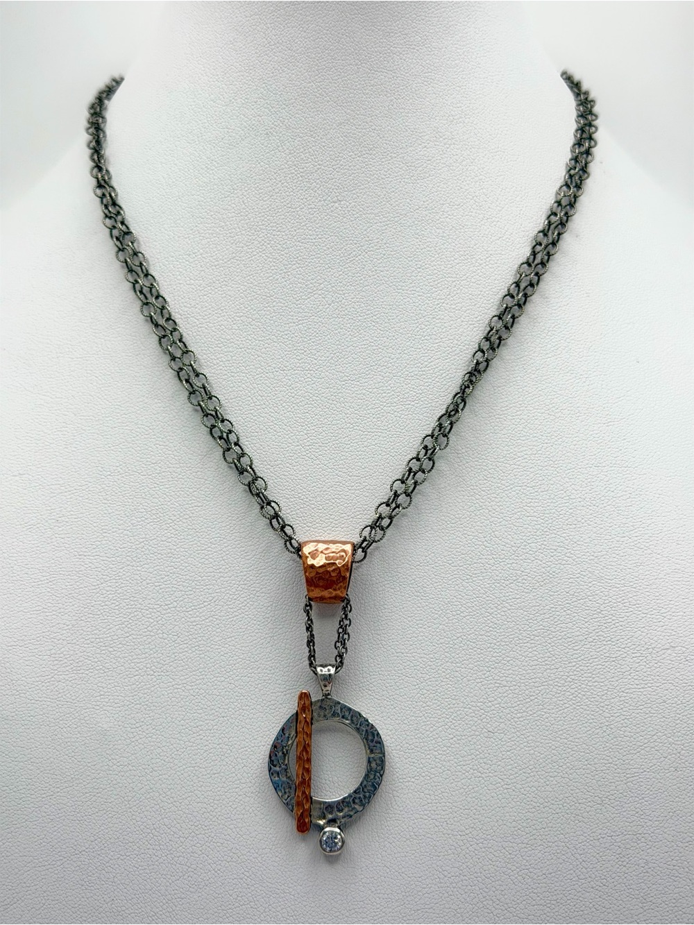 Silpada RARE🦄 Hammered Sterling 10-Year Anniversary Toggle Design w/CZ Necklace